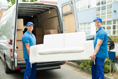 Professional house removalists assisting in Streatham storage.